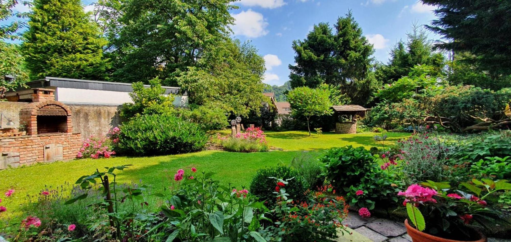 Ferienwohnungen - Karin Kehne -Gartenblick Bodenwerder Luaran gambar